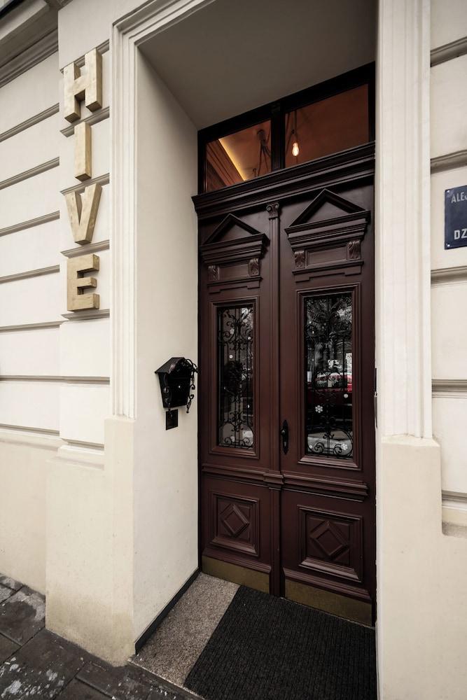 Hive Family House — Krakow