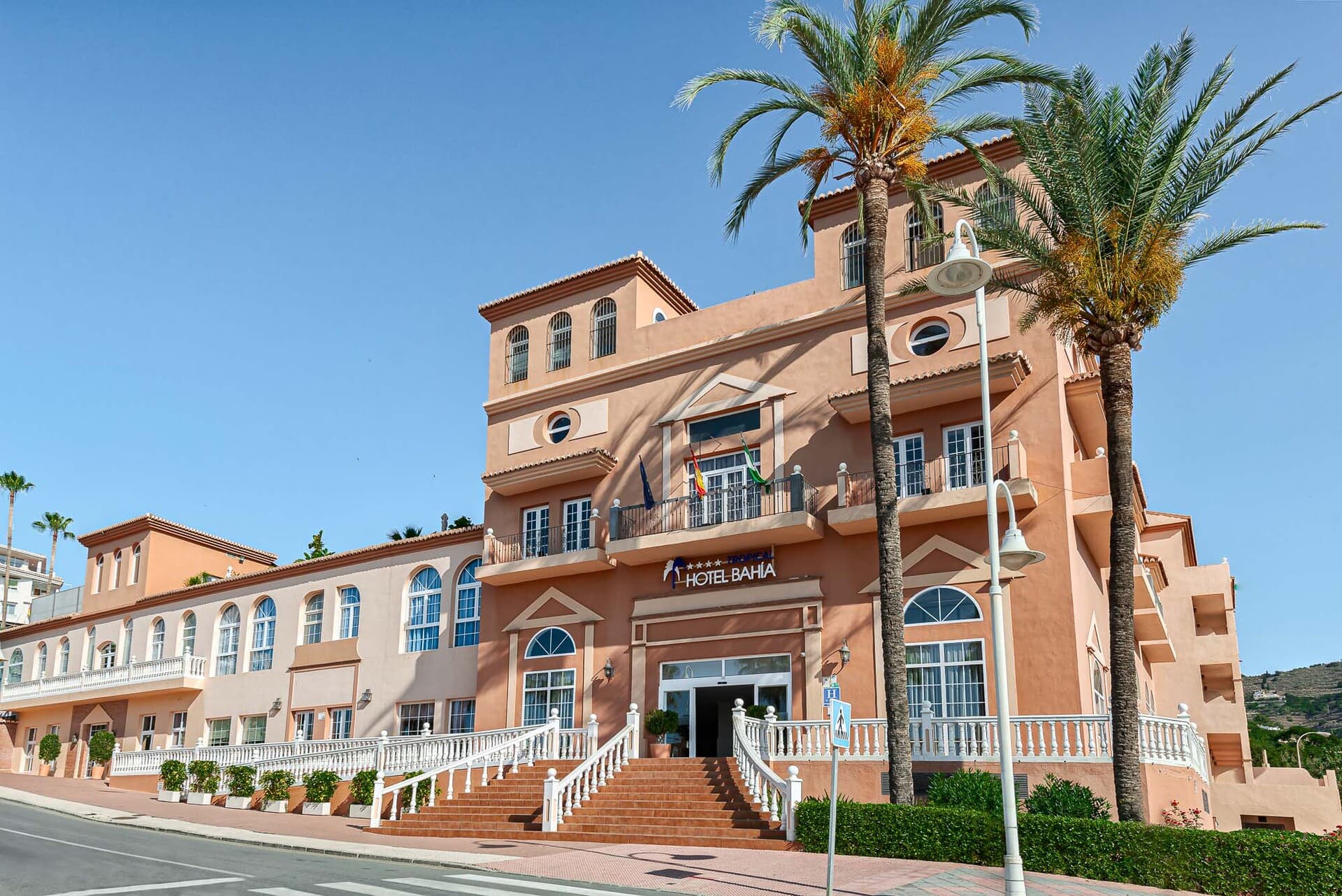Hotel Bahía Tropical — Almunecar
