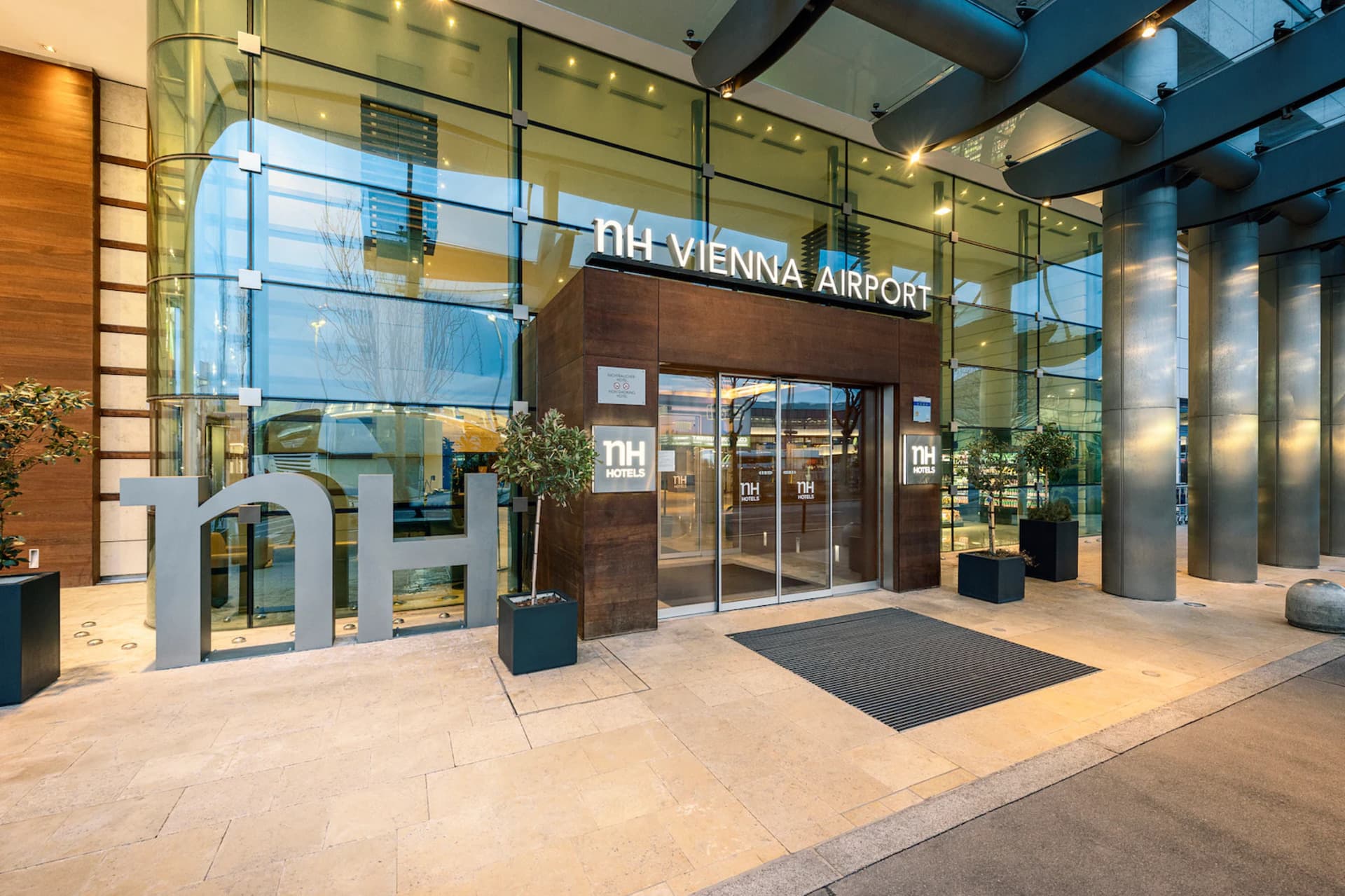 Hotel NH Vienna Airport Conference Center — Vienna