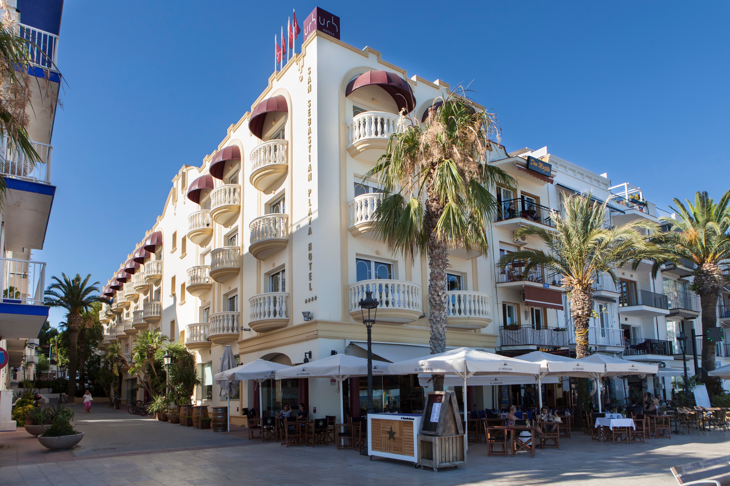 Hotel URH Sitges Playa — Sitges