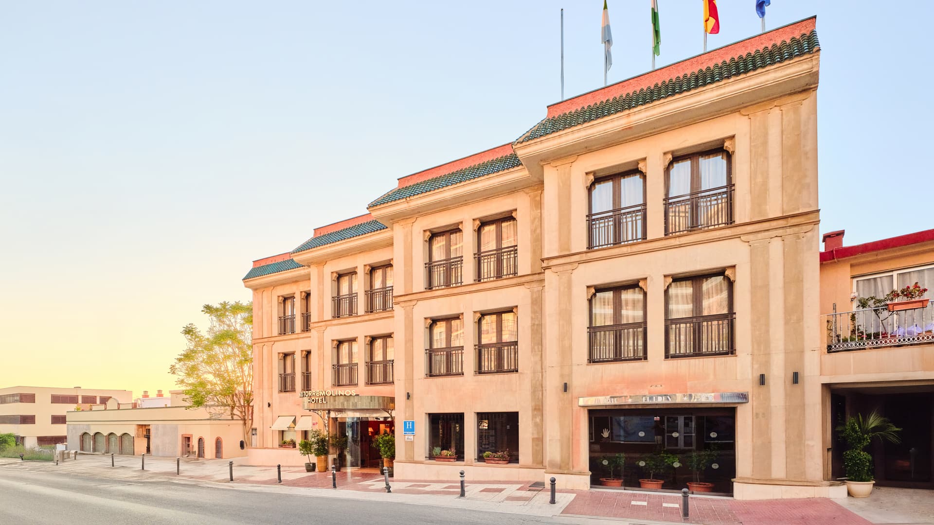 Hotel Fénix Torremolinos – Only Adults Recommended — Torremolinos