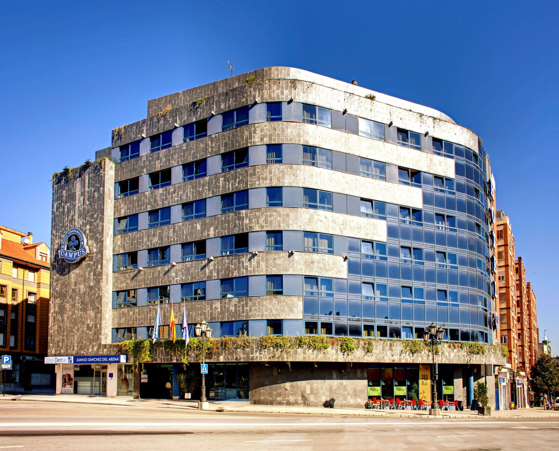 Aparthotel Campus — Oviedo