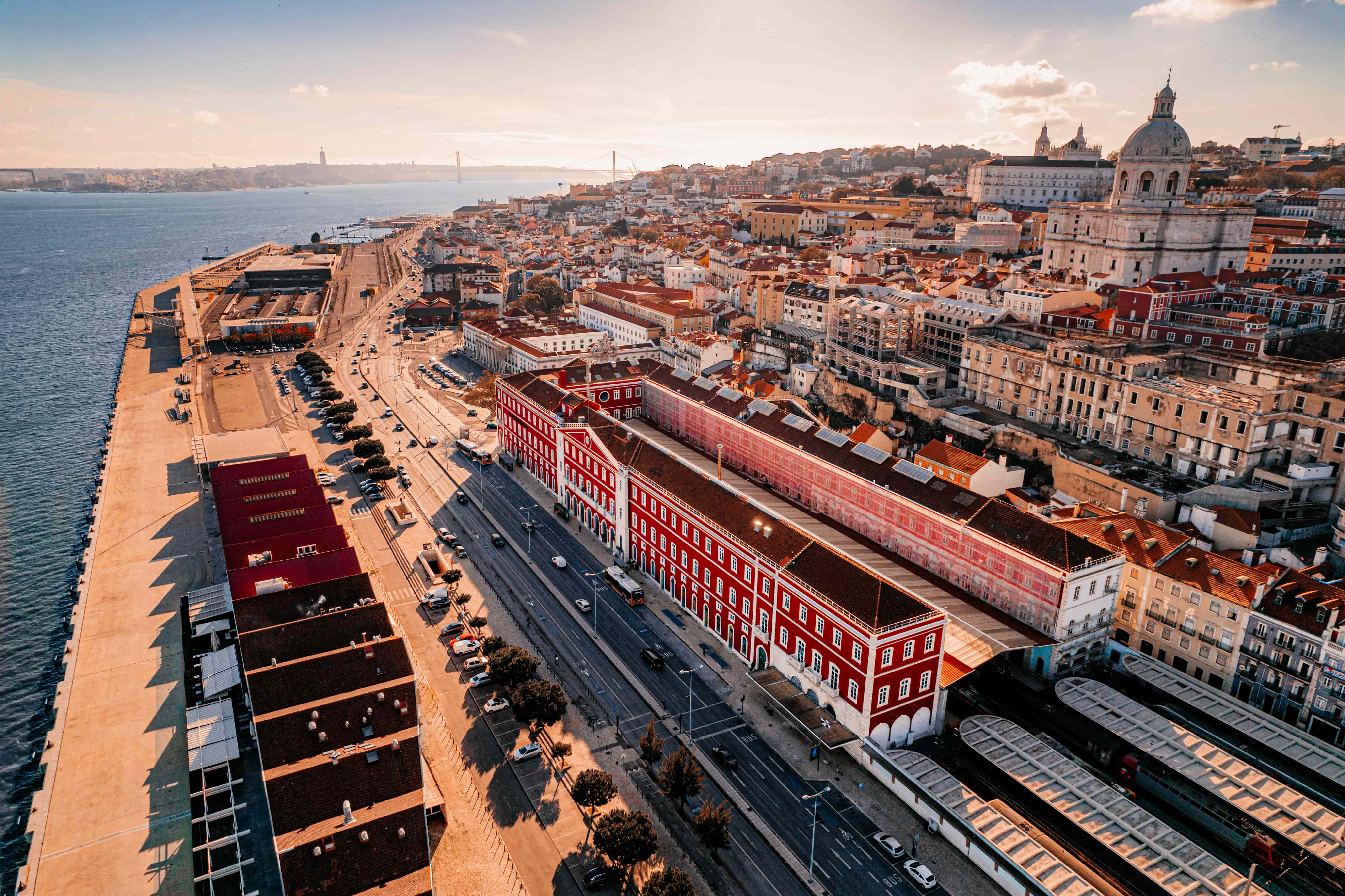 The Editory Riverside Santa Apolónia Hotel — Lisbon
