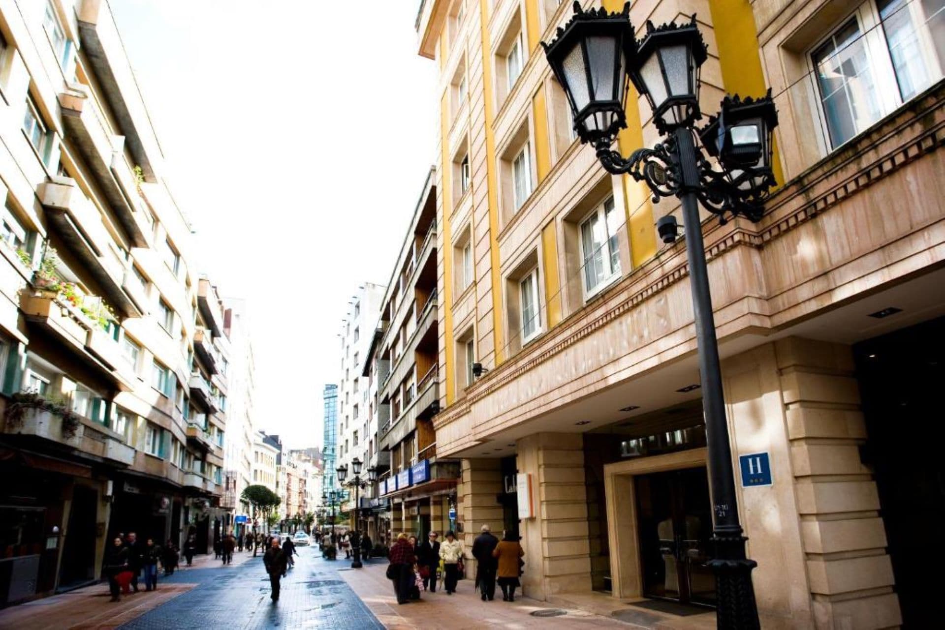 Hotel Clarín — Oviedo