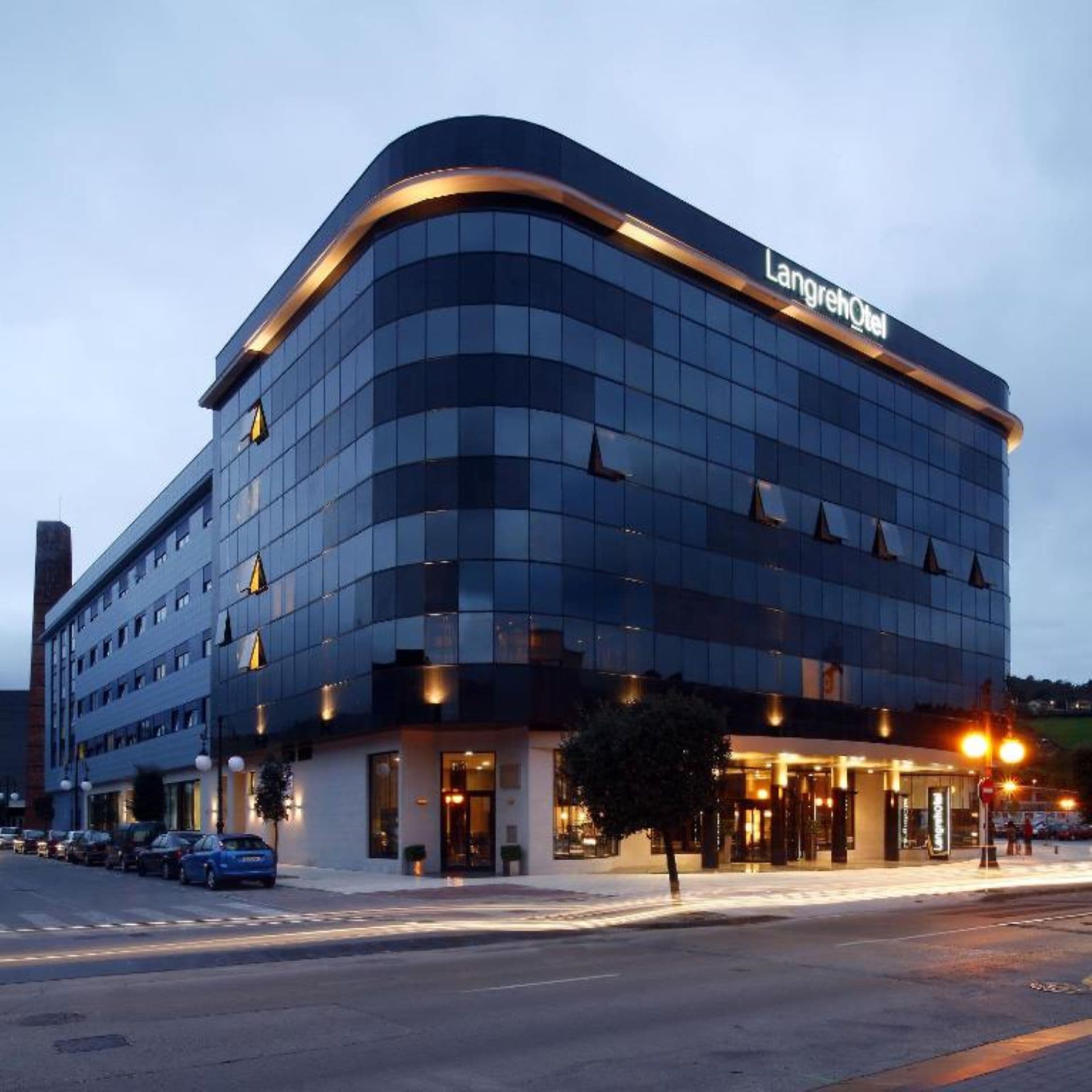 AZZ Asturias Langrehotel & Spa — Oviedo