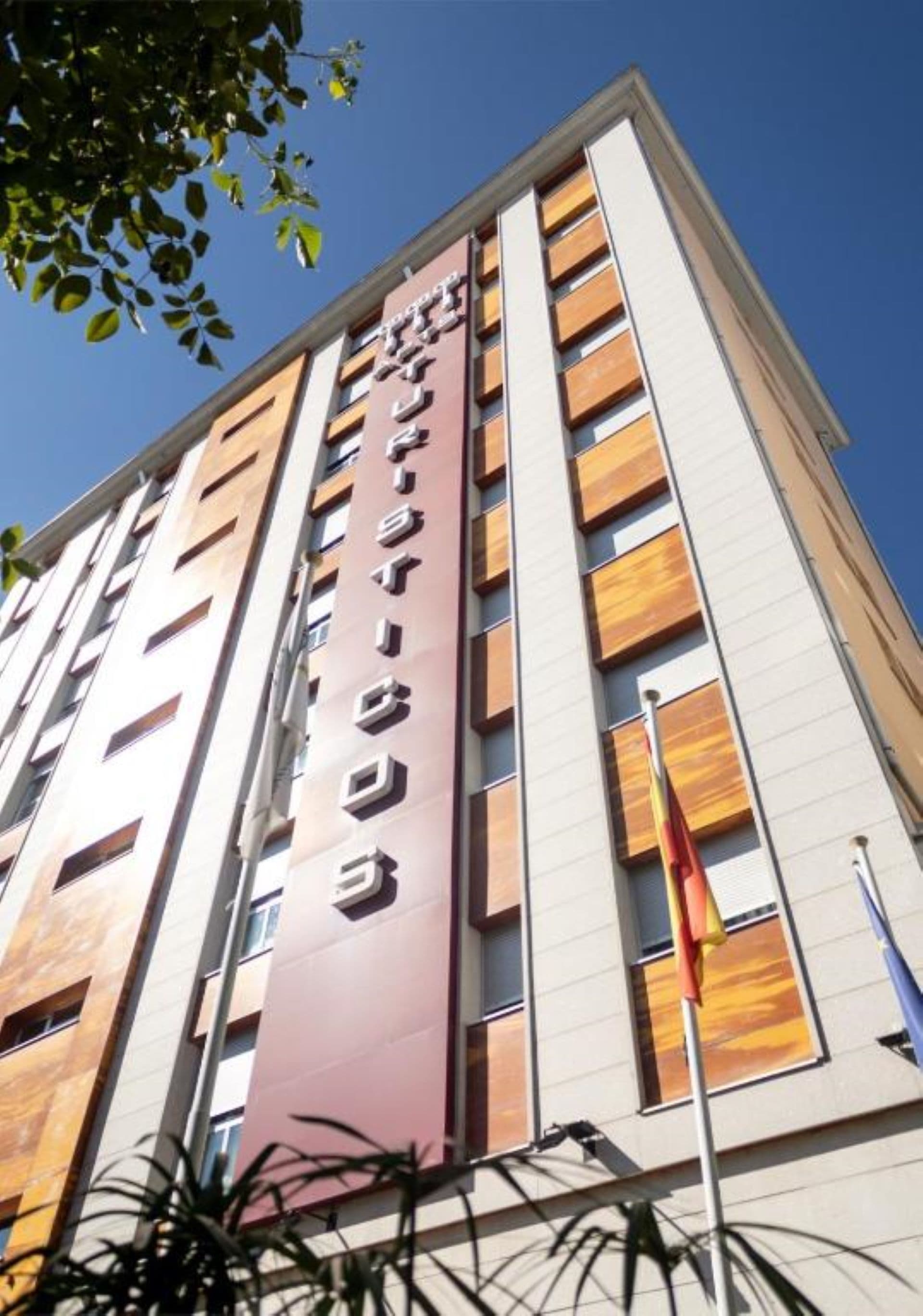 Hotel-apartamentos Ciudad De Lugo — Lugo