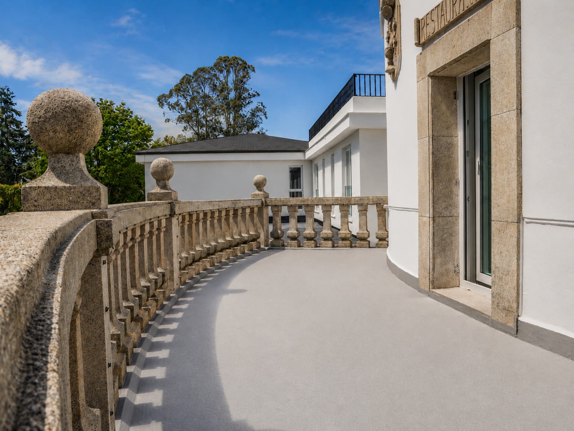 La Palloza Hotel — Lugo