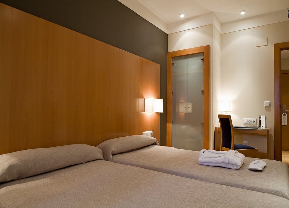 Hotel Zenit Logroño — Logrono