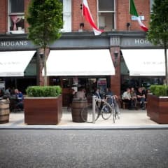 Kelly's Hotel — Dublin