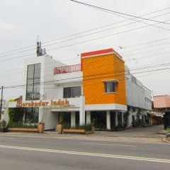 Hotel Borobudur Indah Magelang — Temanggung