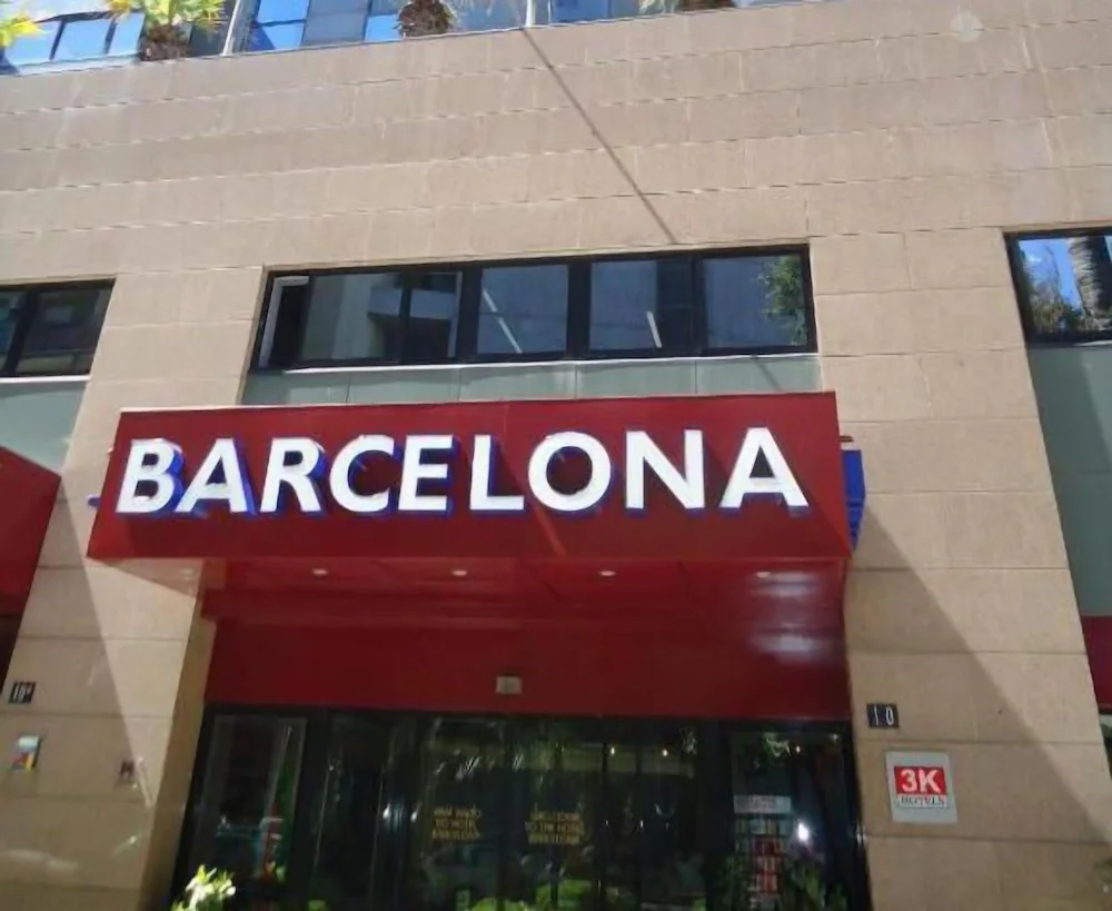 Hotel 3K Barcelona — Lisbon