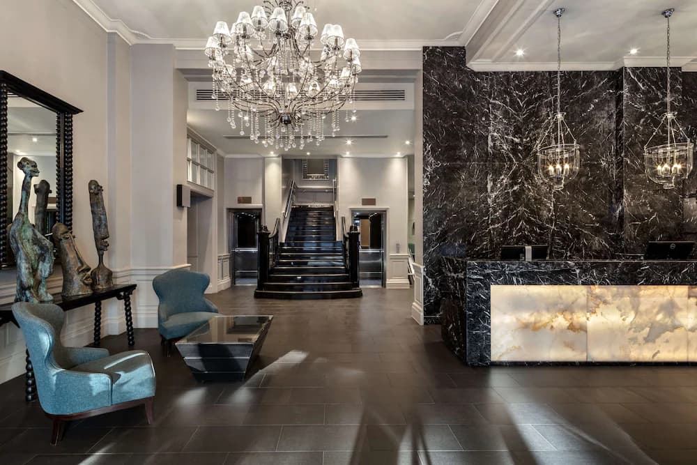 Radisson Blu Edwardian Grafton — London