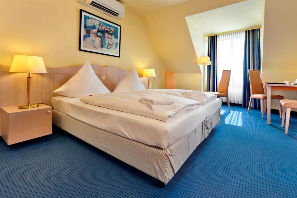 TRYP By Wyndham Luebeck Aquamarin — Lübeck