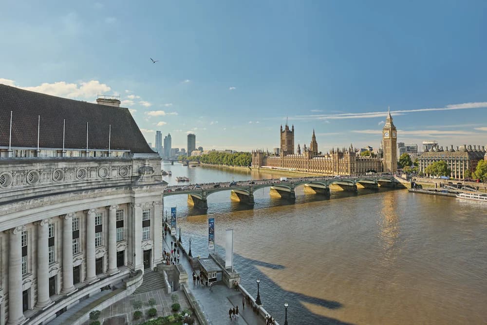 Premier Inn London County Hall — London