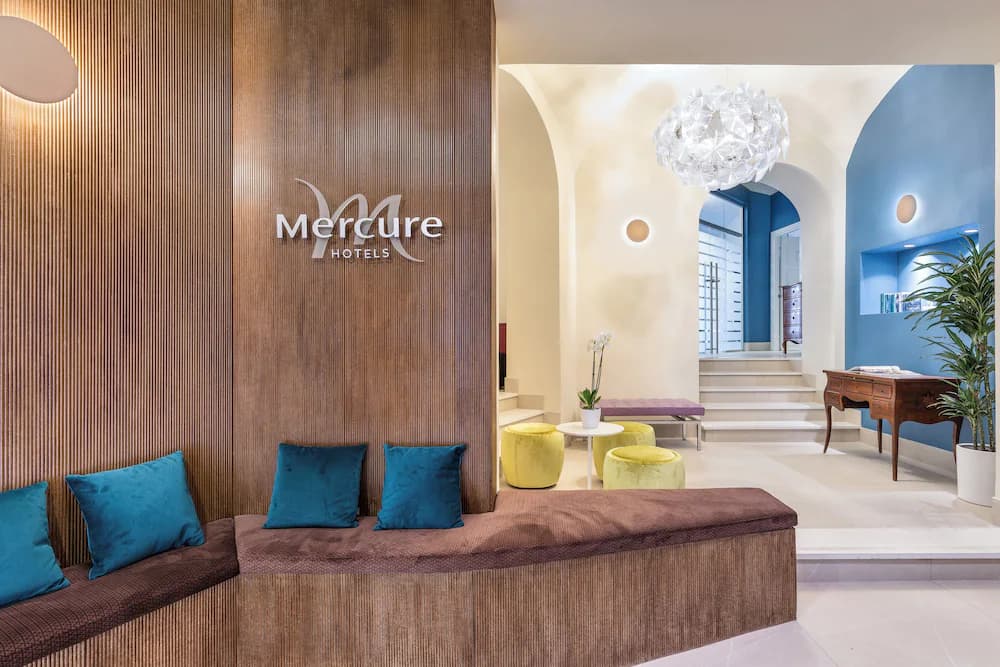 Hotel Mercure Napoli Centro Angioino — Naples