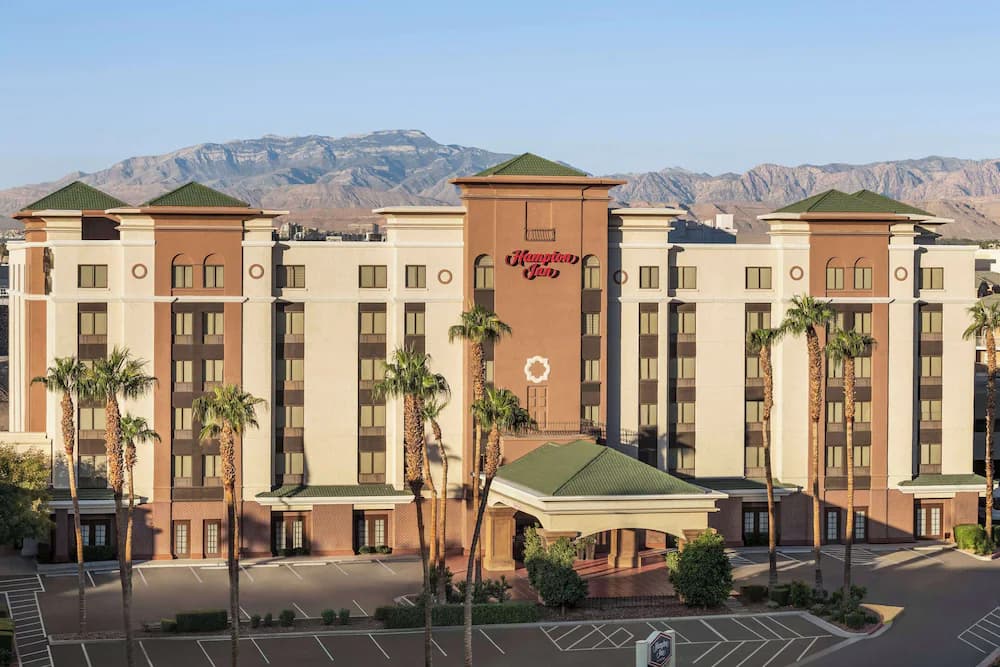 Hampton Inn Tropicana — Las Vegas