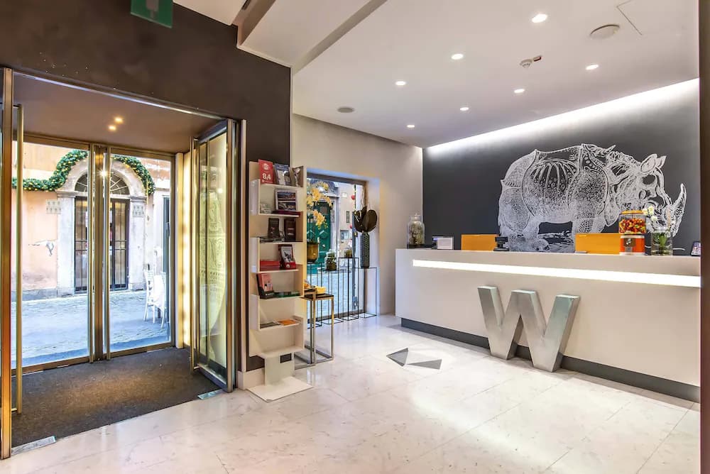 Hotel White — Rome