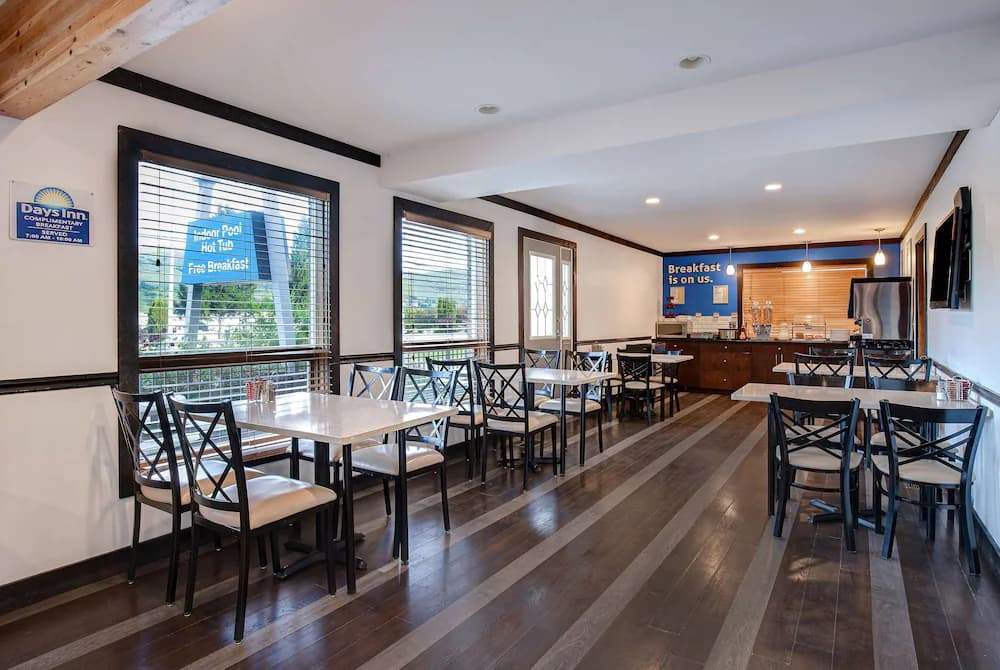 Days Inn by Wyndham Vernon — Vernon