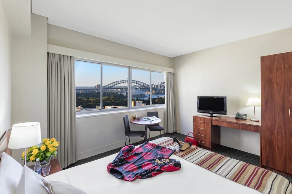 Macleay Hotel — Sydney