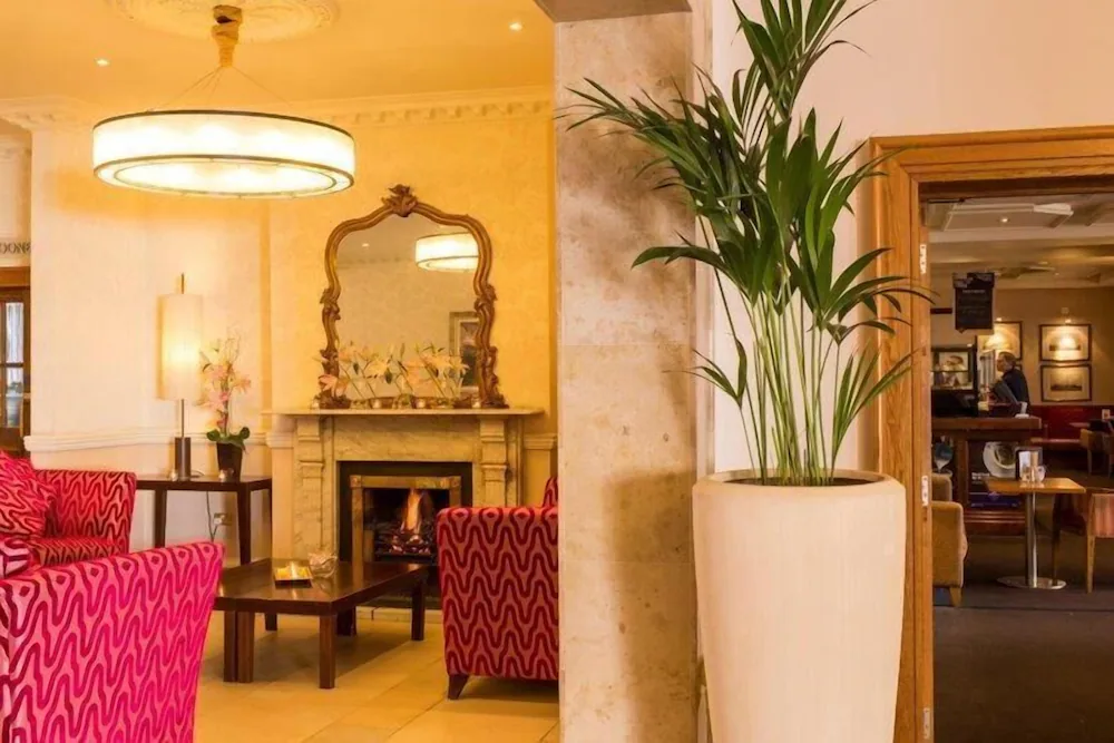 Marine Hotel — Dublin