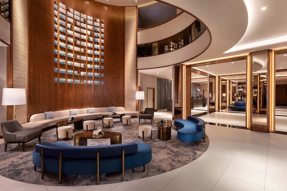 Sheraton Warsaw Hotel — Warsaw