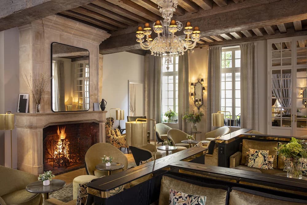 Hotel D'Aubusson — Paris