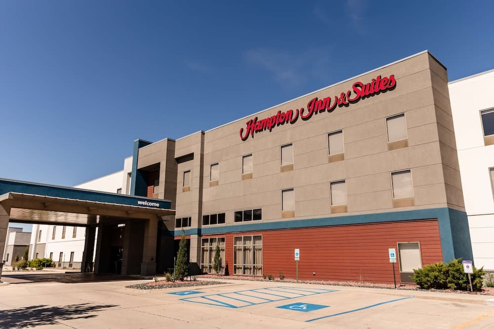 Hampton Inn & Suites Scottsbluff-Conference Center — Scottsbluff