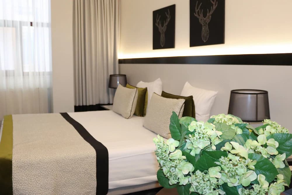 Hotel Floris Arlequin Grand Place — Brussels