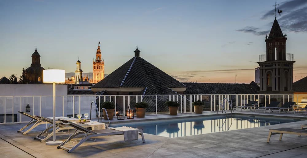 Hotel Fernando lll — Seville