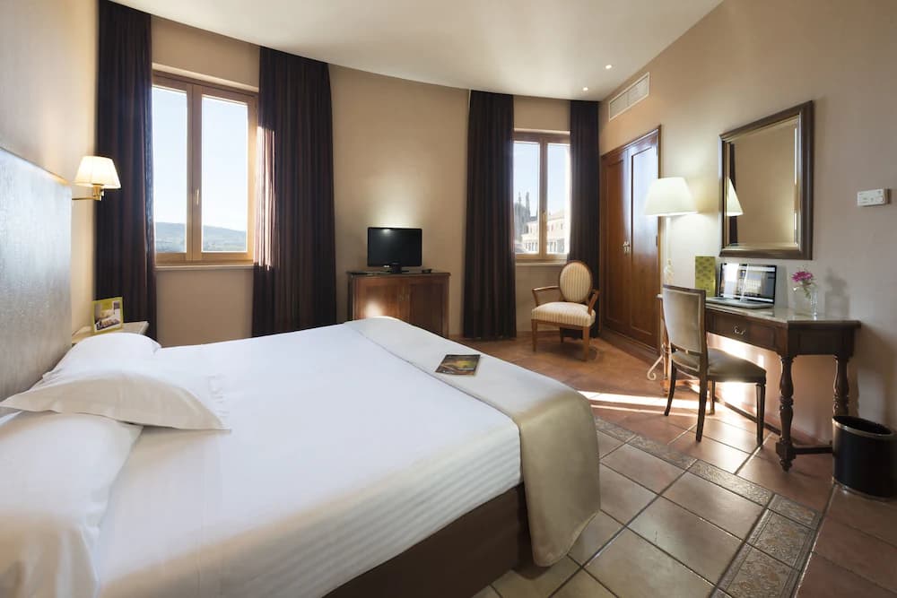 Hotel Exe Alfonso VIII — Plasencia