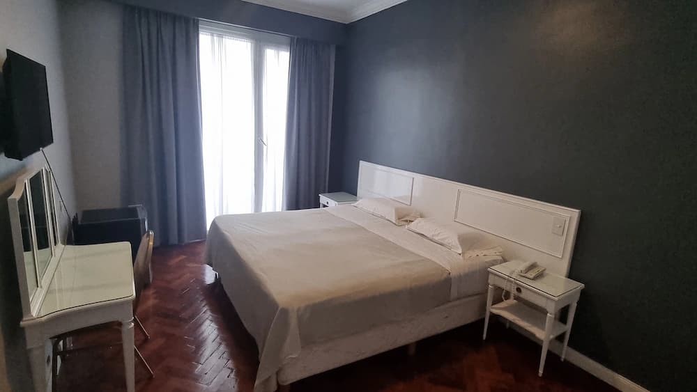 Regis Hotel — Buenos Aires