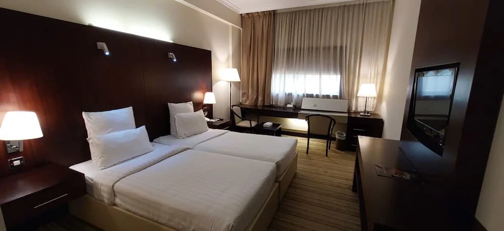 Aavri Hotel — Dubai