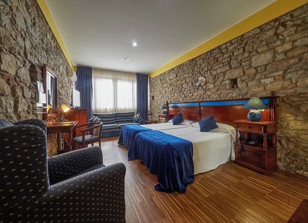 Hotel Don Pedro — Aviles