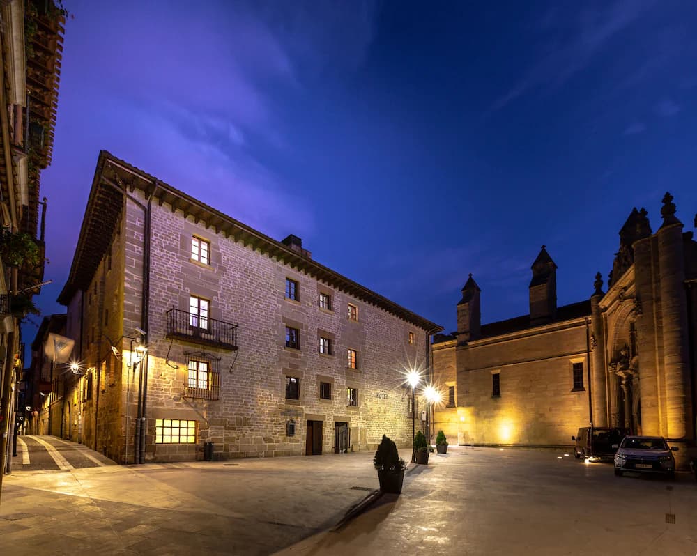 HOTEL PALACIO PUJADAS *** — Logrono