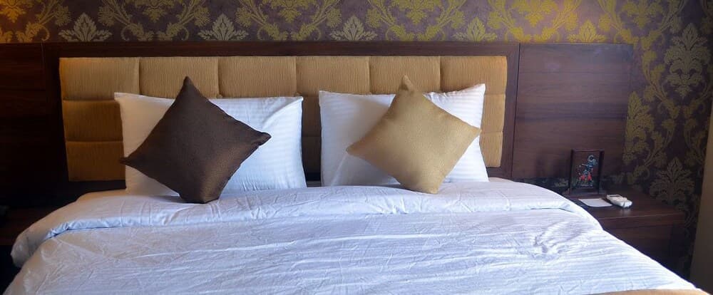 Hotel Safira Magelang — Temanggung