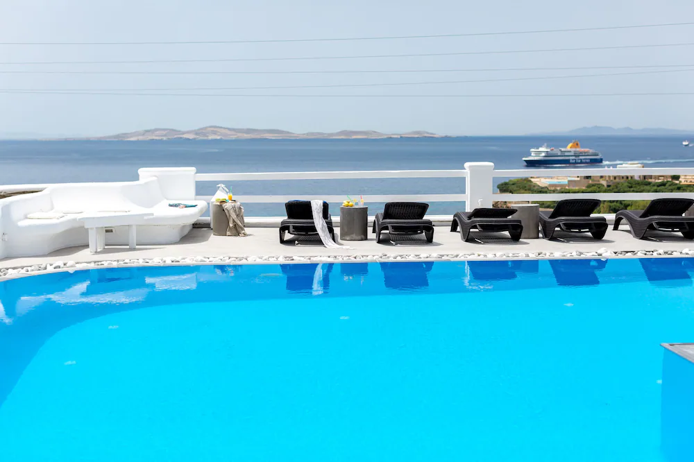 Flaskos Studios — Mykonos