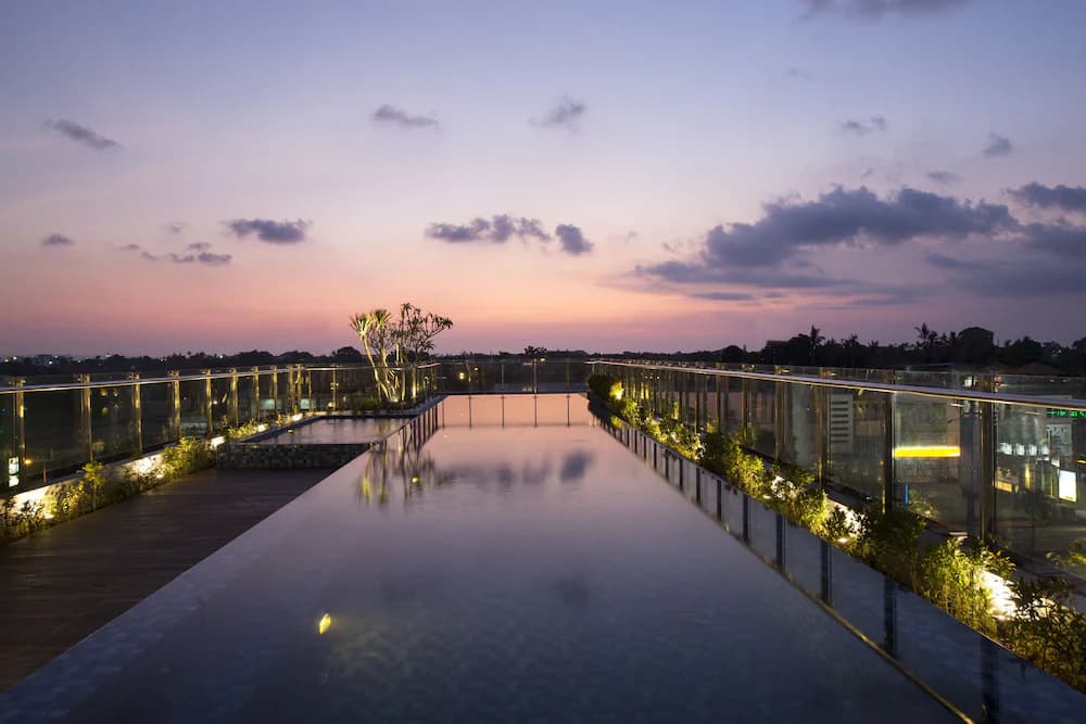 Hotel Santika Seminyak Bali — Bali