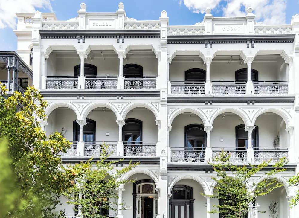 Hotel Challis — Sydney