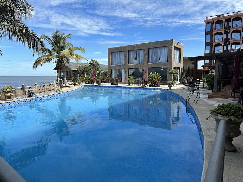 Hotel Boulevard — Akanda
