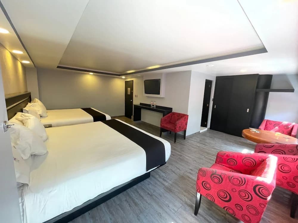 Hotel El Senador — Mexico City