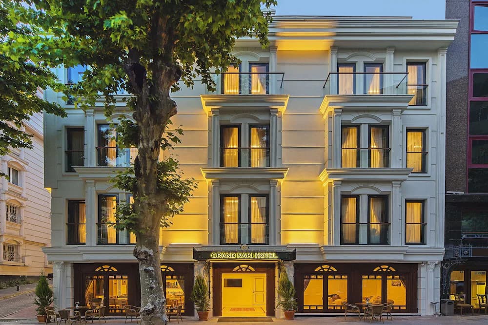 Grand Naki Hotel — Istanbul