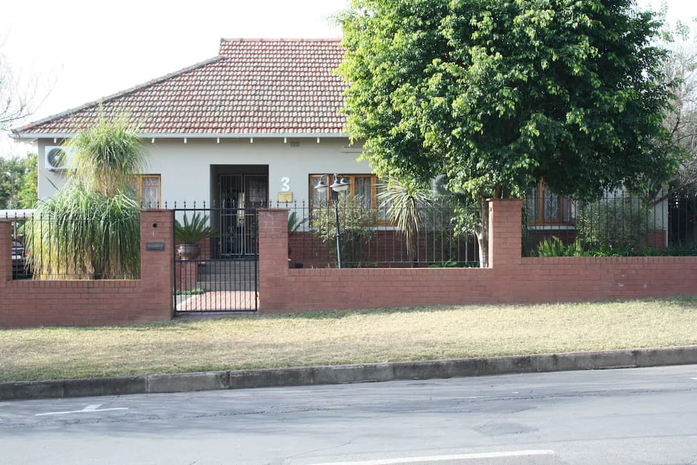 Thembelihle Guest House — Msunduzi Local Municipality