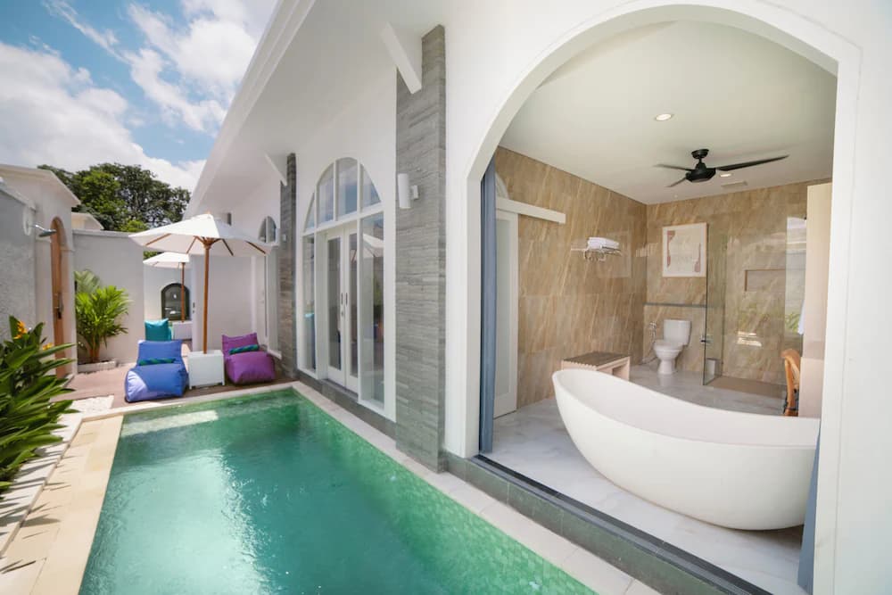RaBaSTa Kubu Bali Suites Seminyak — Bali