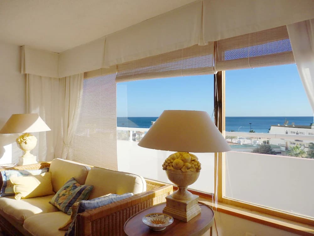 Waterfront Playamar Apartments — Torremolinos