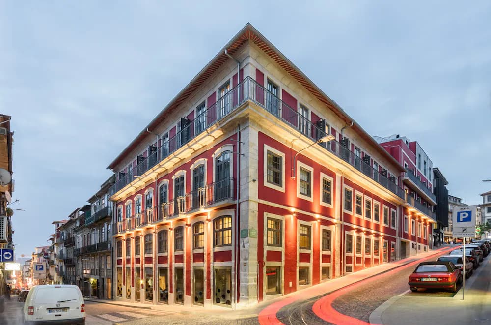 Exe Almada Porto — Porto