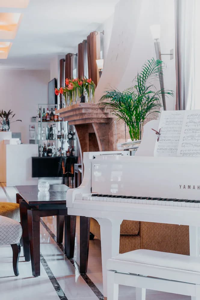 Mamaison Hotel Le Regina Warsaw — Warsaw