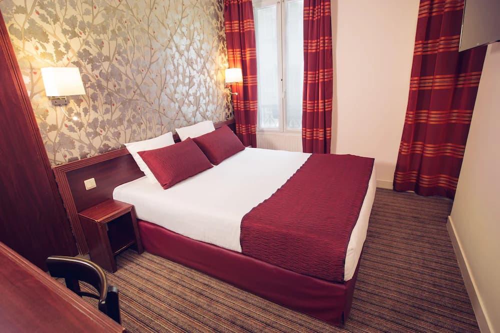 TIMHOTEL PARIS GARE DE LYON — Paris
