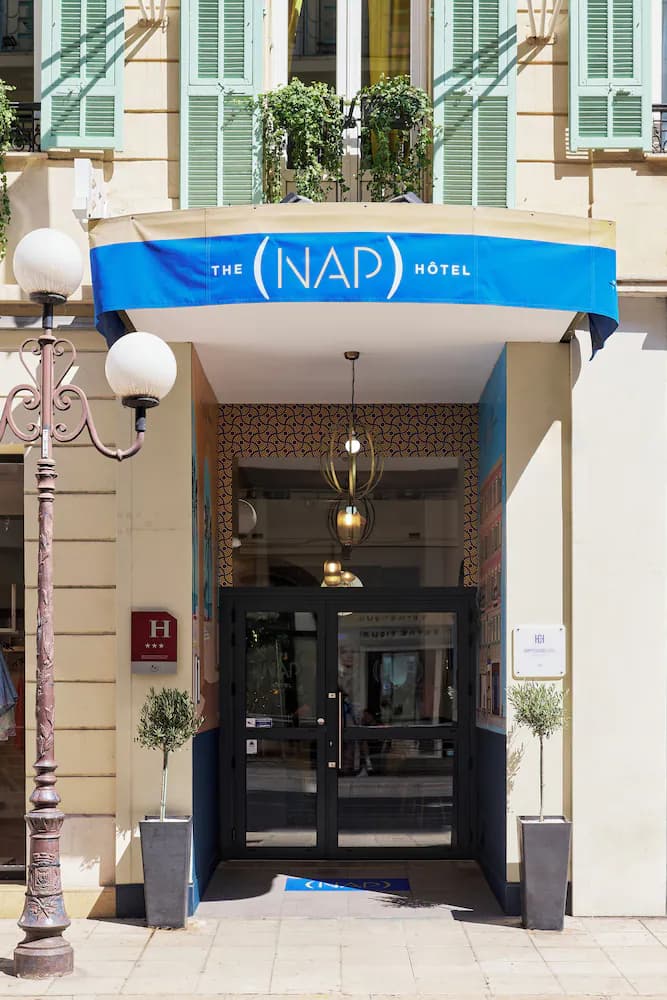 Hotel Nap By HappyCulture — Nice