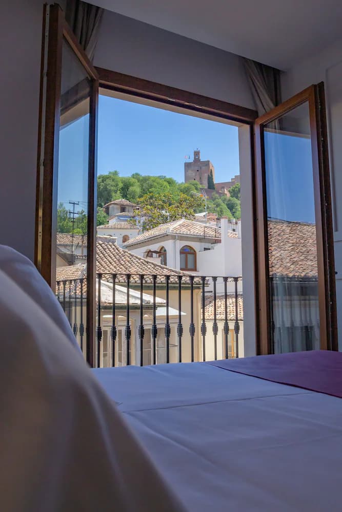 Hotel Puerta de las Granadas — Granada