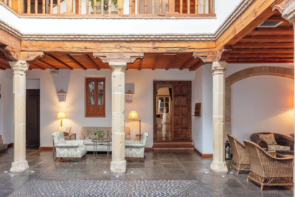 Hotel Puerta de la Luna — Baeza